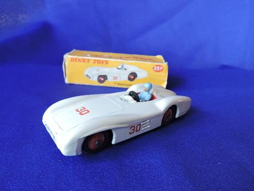 Dinky toys mercedes benz 237 #5